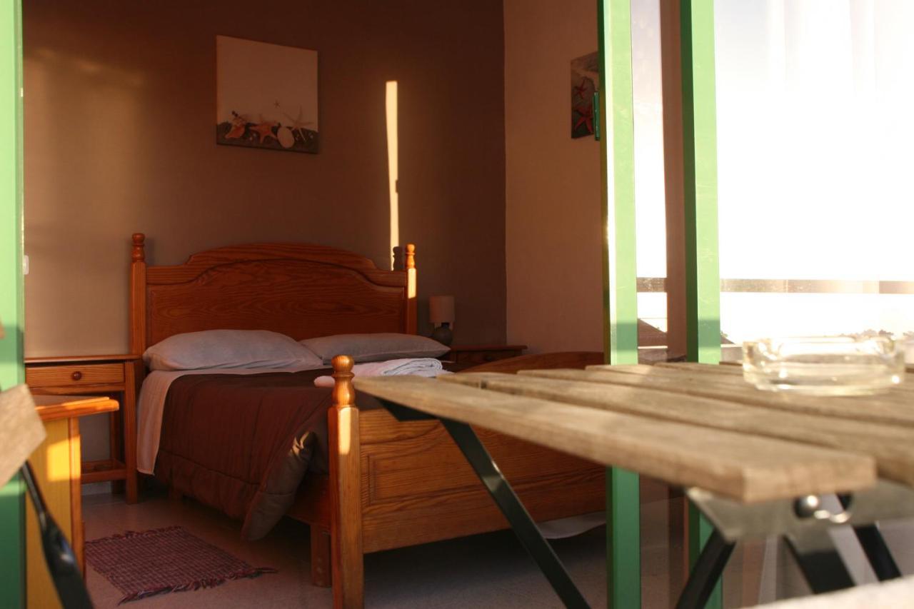 La Palma Hostel By Pension Central Фуенкалиенте де ла Палма Екстериор снимка