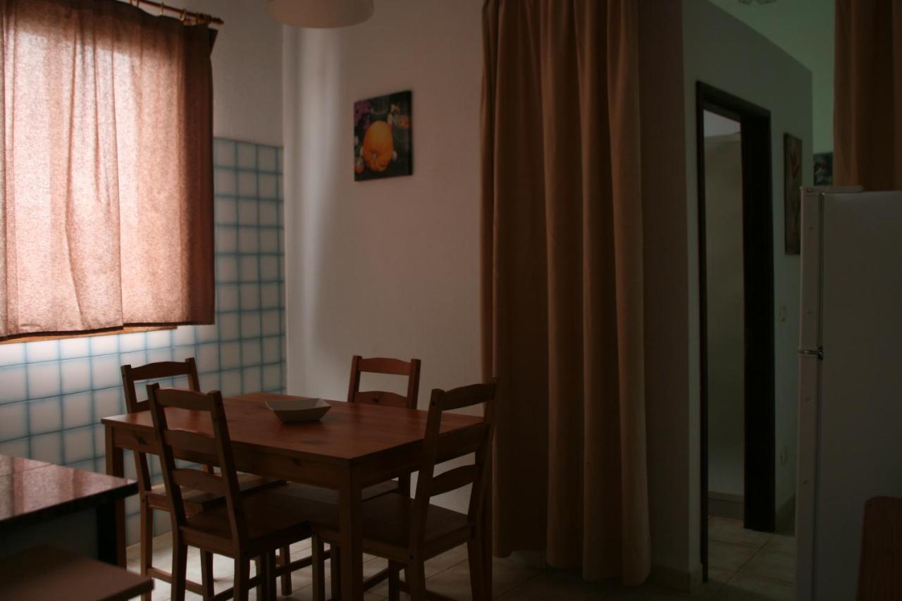 La Palma Hostel By Pension Central Фуенкалиенте де ла Палма Стая снимка