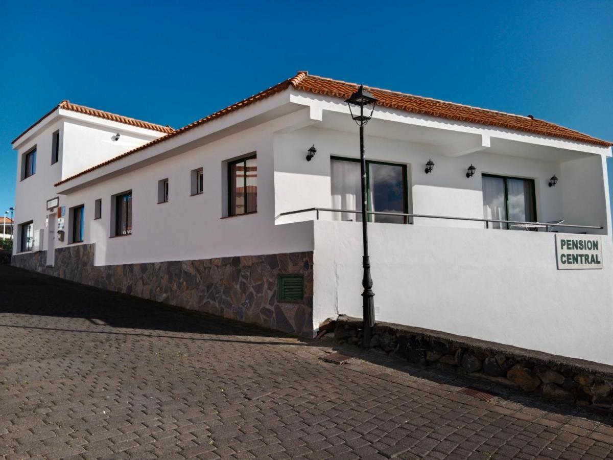 La Palma Hostel By Pension Central Фуенкалиенте де ла Палма Екстериор снимка