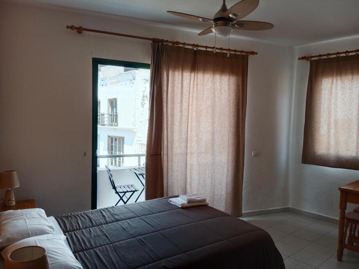 La Palma Hostel By Pension Central Фуенкалиенте де ла Палма Екстериор снимка
