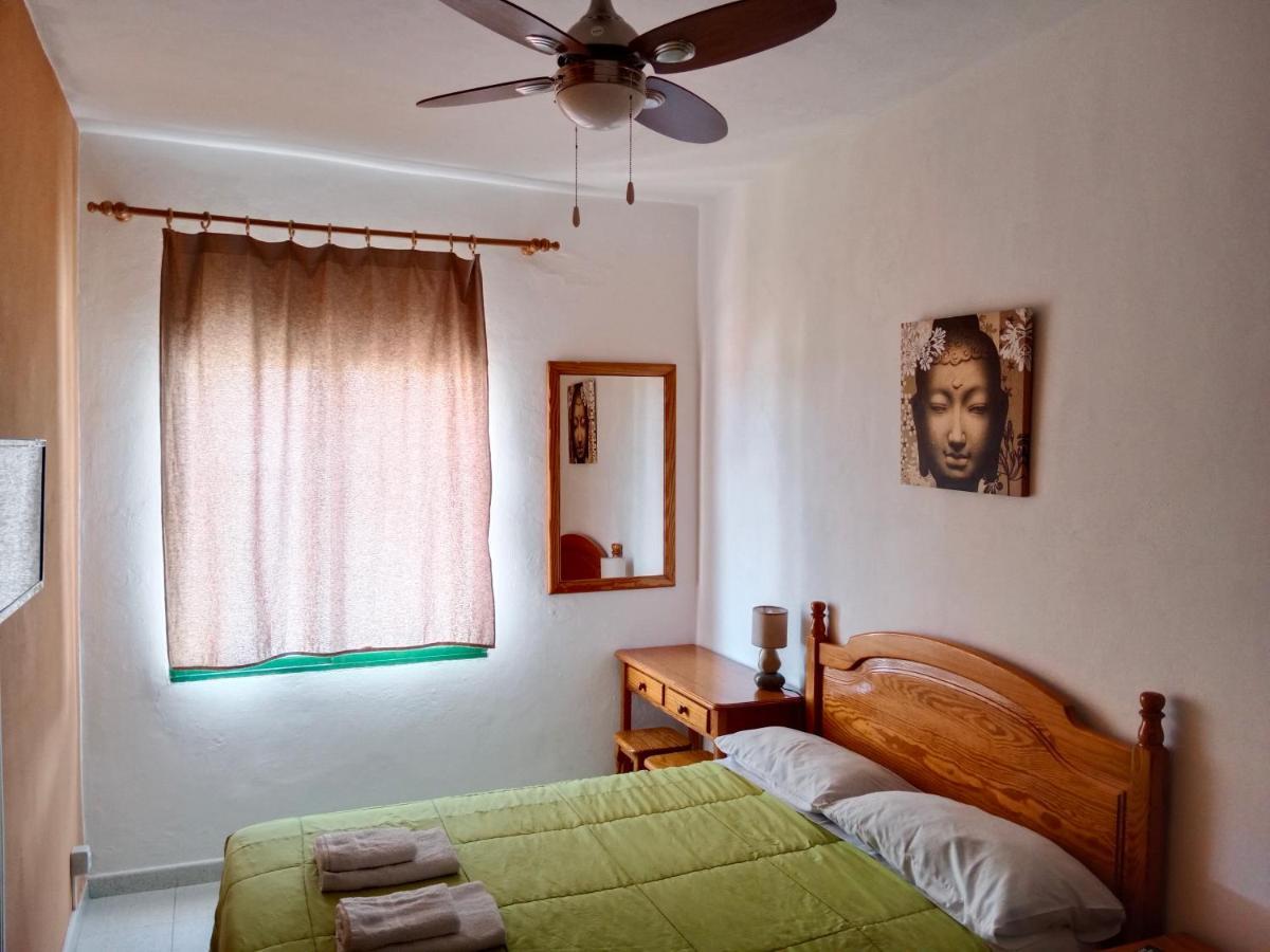 La Palma Hostel By Pension Central Фуенкалиенте де ла Палма Екстериор снимка