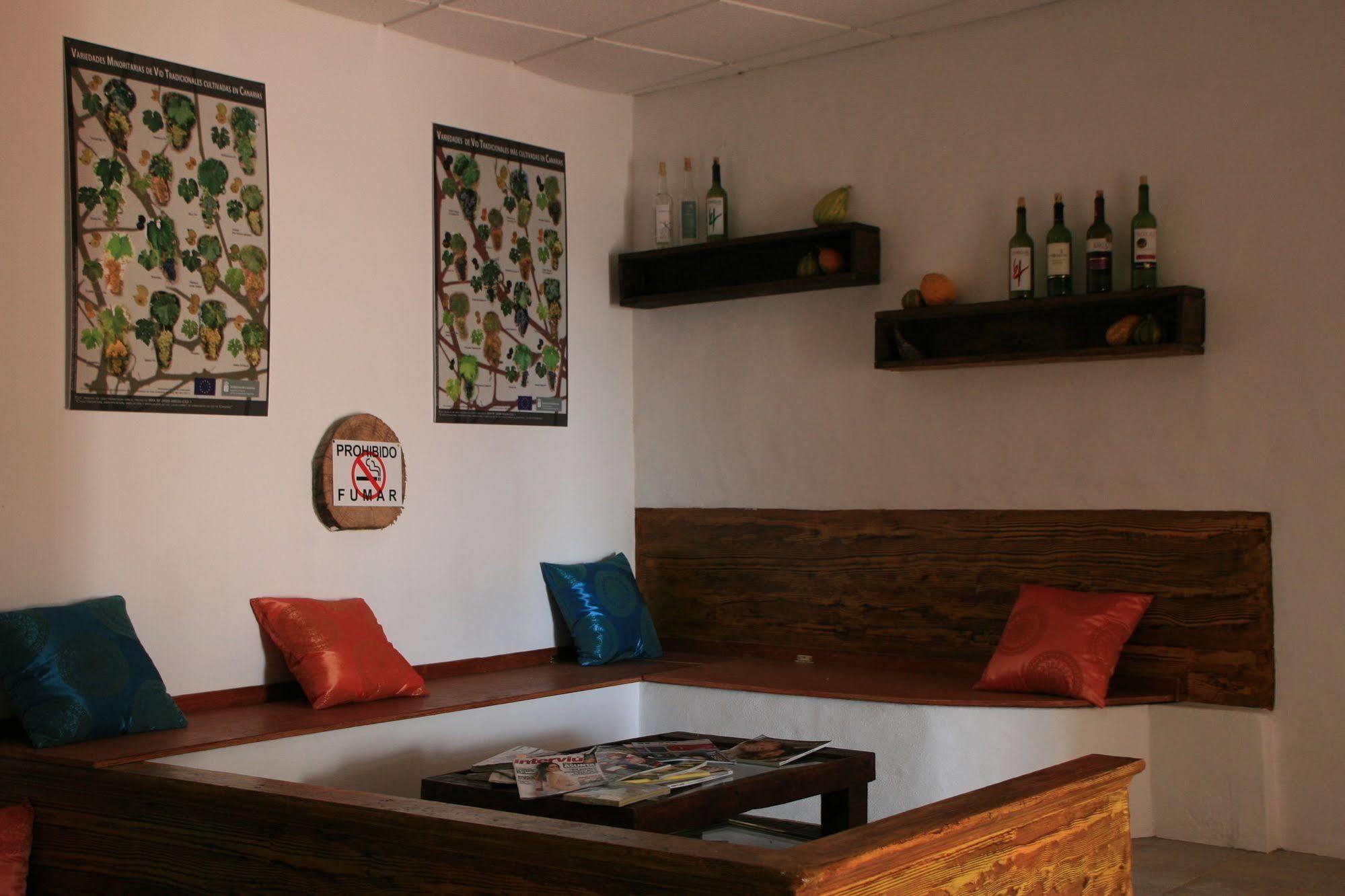 La Palma Hostel By Pension Central Фуенкалиенте де ла Палма Екстериор снимка