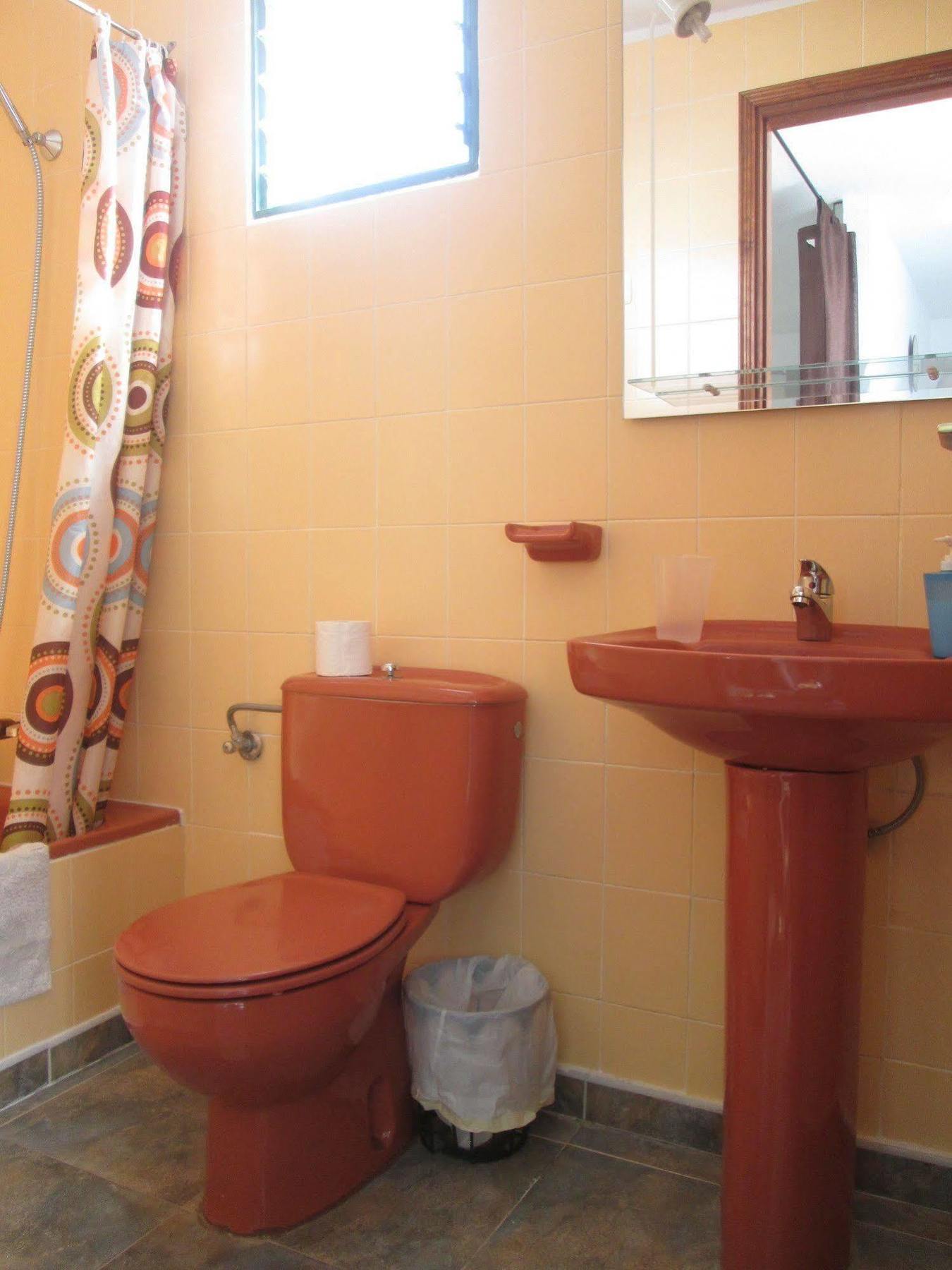 La Palma Hostel By Pension Central Фуенкалиенте де ла Палма Екстериор снимка