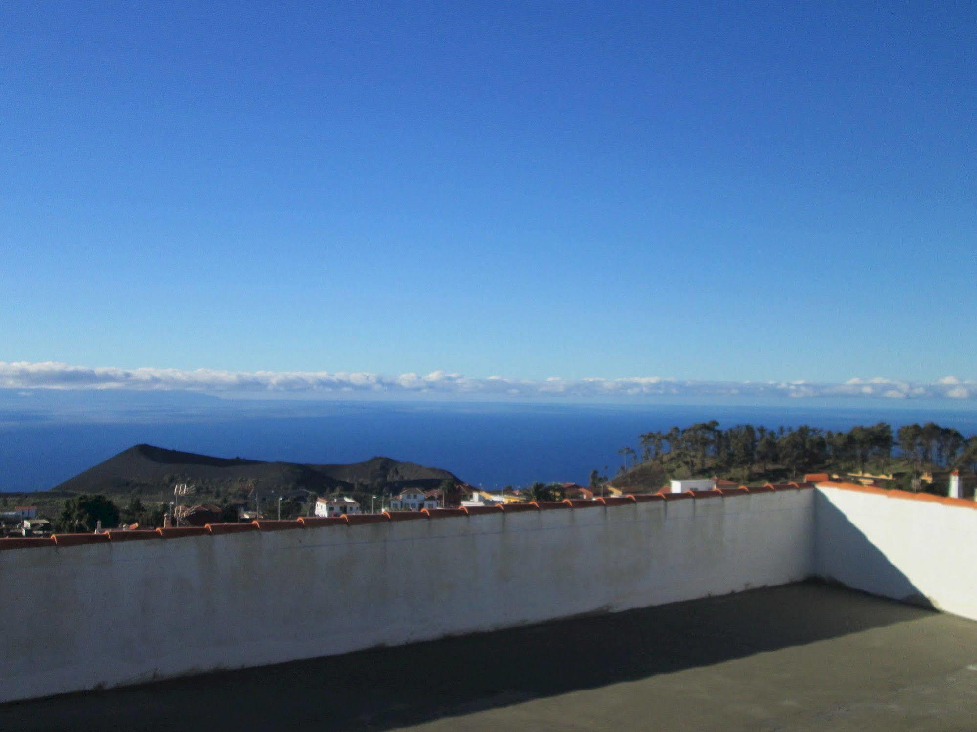 La Palma Hostel By Pension Central Фуенкалиенте де ла Палма Екстериор снимка