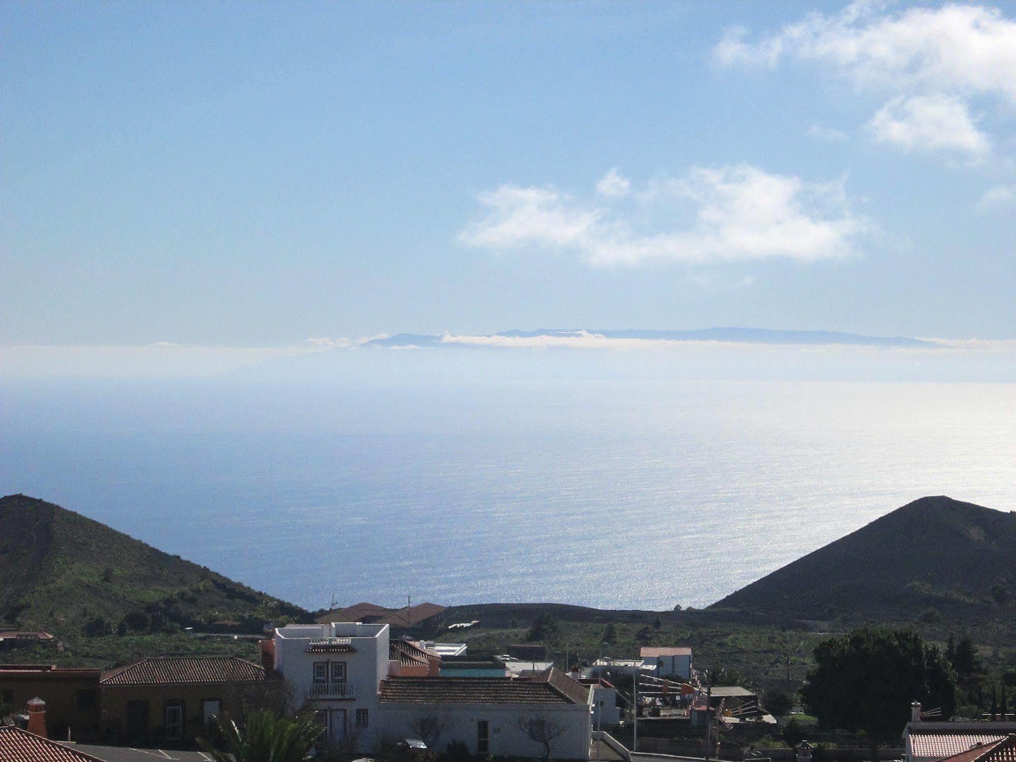 La Palma Hostel By Pension Central Фуенкалиенте де ла Палма Екстериор снимка